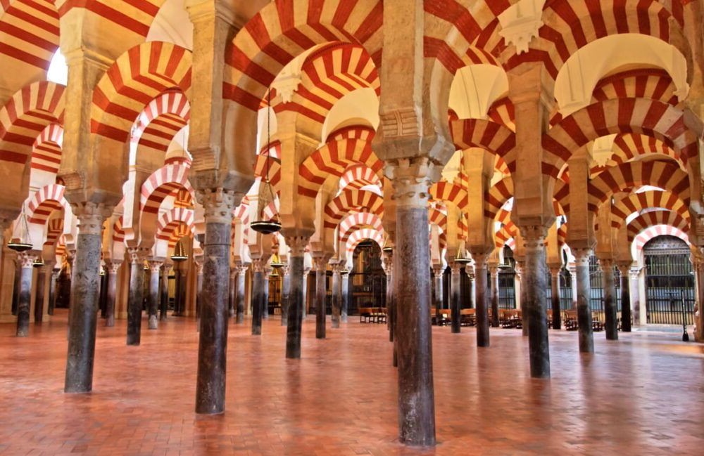 14 Iglesias más asombrosas de España