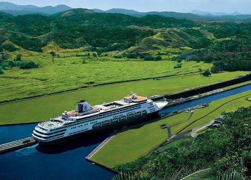 Panama Canal Sightseeing Cruise