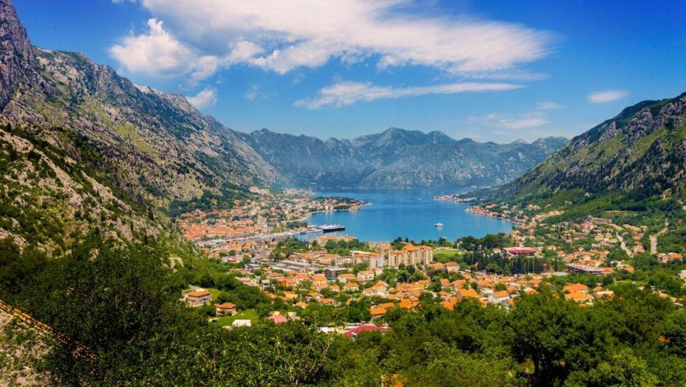 Destino Europa, Bahía de Kotor