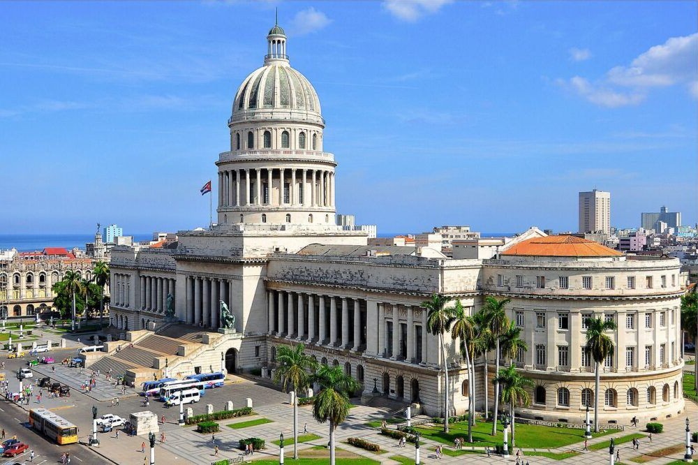 Edificio nacional en La Habana Edificio nacional en La Habana