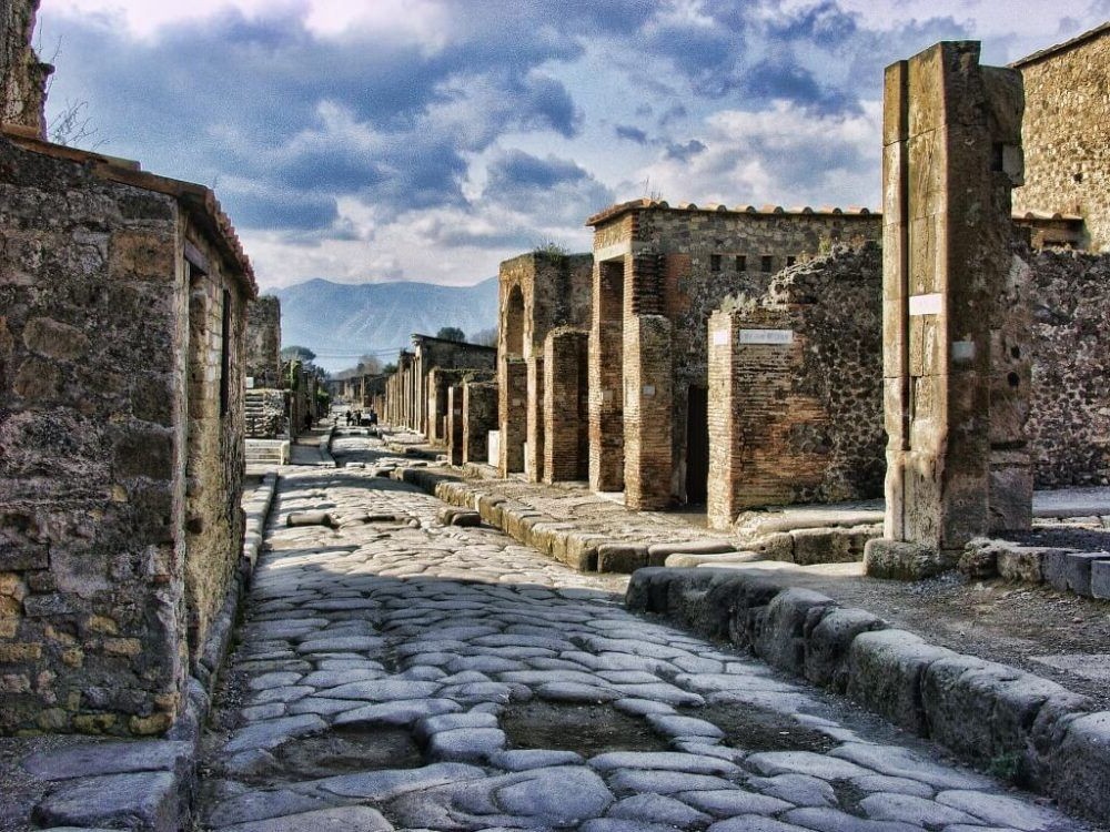 Destino Pompeya Italia