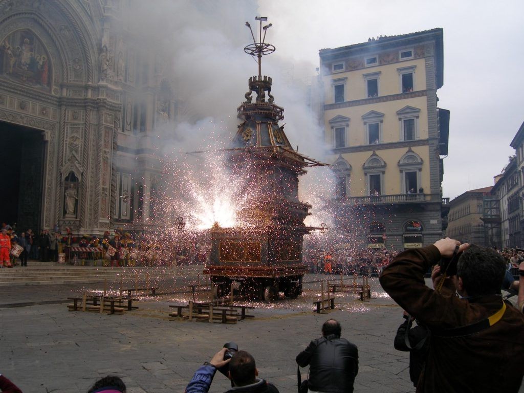Scoppio del Carro en Florencia Scoppio del Carro en Florencia