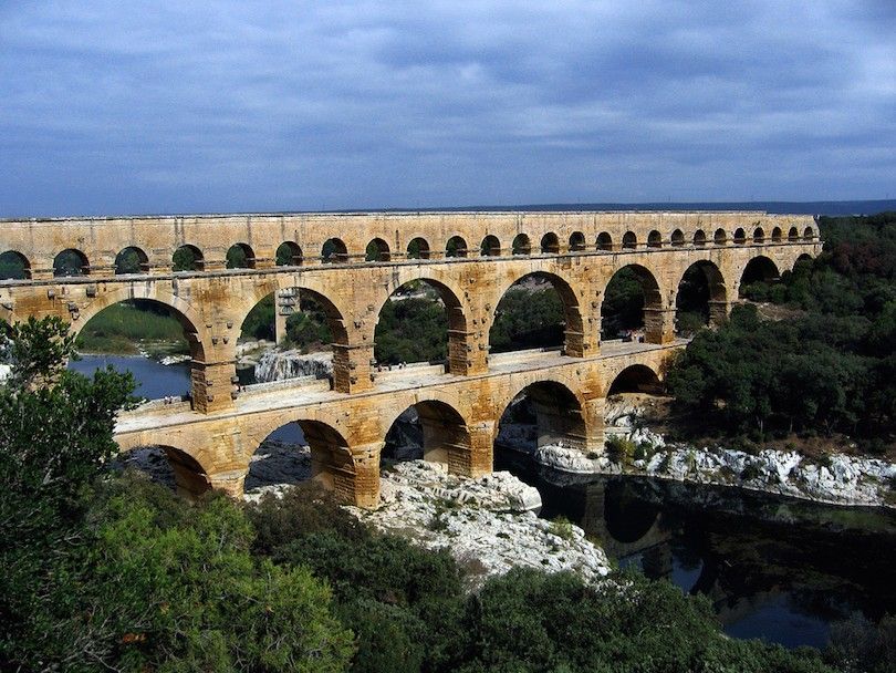 10 Acueductos antiguos más impresionantes
