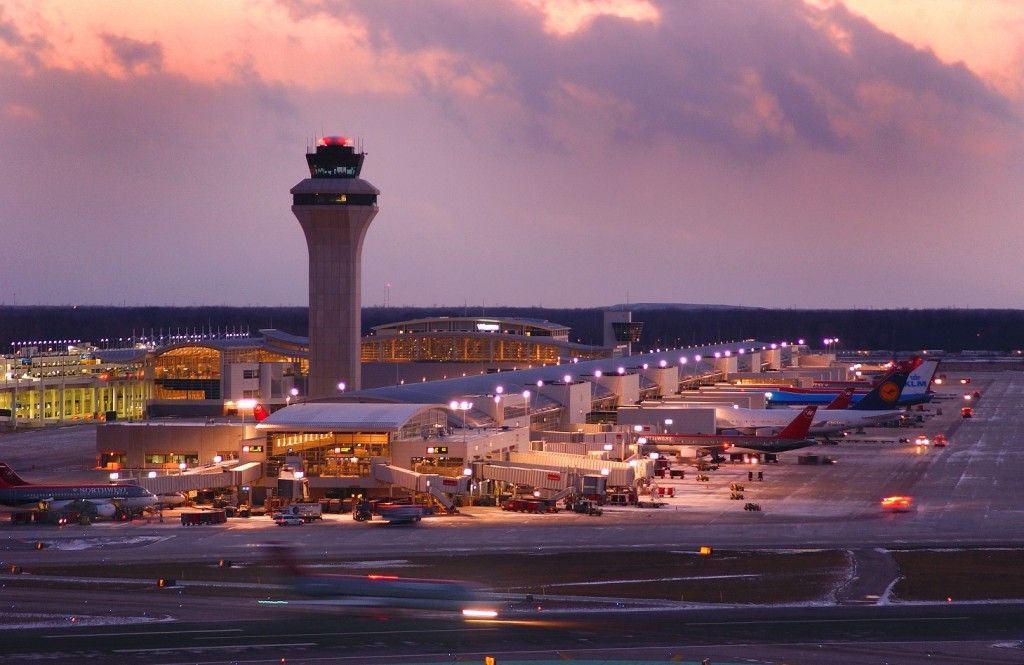 Category Template 47 - Pulses PRO 4 Aeropuerto Metropolitano del Condado de Wayne de Detroit