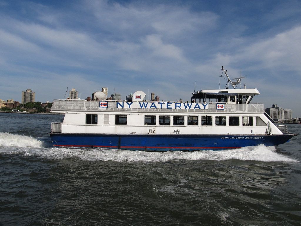 Tu guía de ferrys de Nueva York - Una visión general de los ferrys más populares de Nueva York 2 NY Waterway