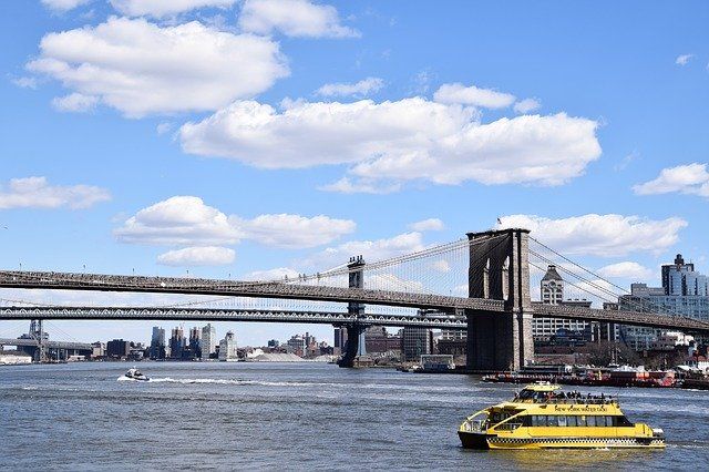 Tu guía de ferrys de Nueva York - Una visión general de los ferrys más populares de Nueva York 7 Taxi acuático de Nueva York