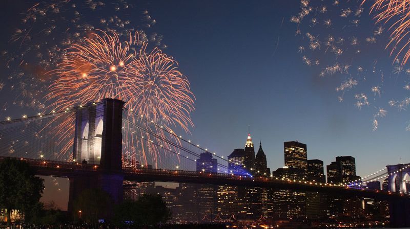 Cruceros de Nochevieja en Nueva York 4 Crucero de fuegos artificials de Nochevieja