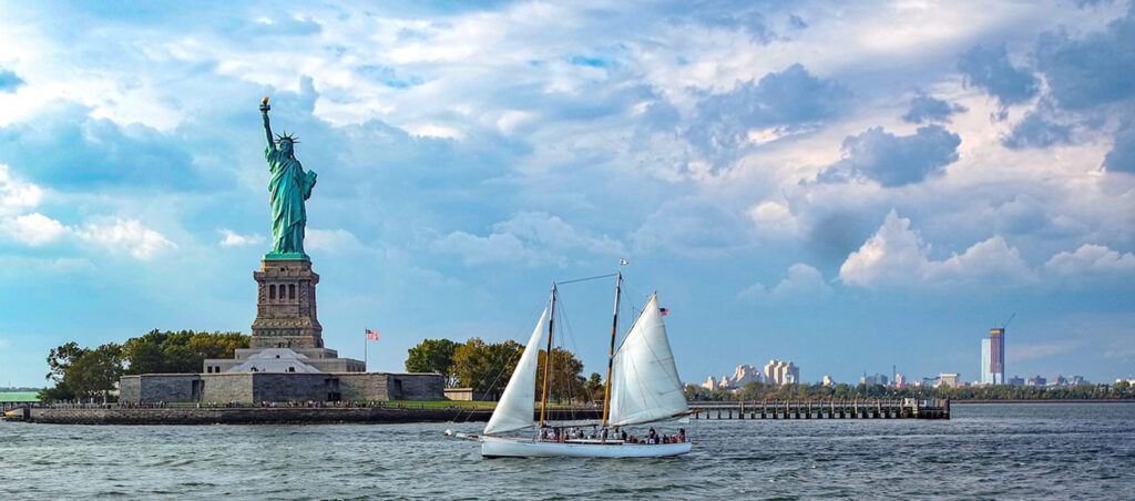 Crucero en vela por Nueva York hasta la Estatua de la Libertad 1 Crucero en vela por Nueva York hasta la Estatua de la Libertad