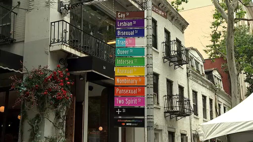 LGBT-Sign Greenwich Village