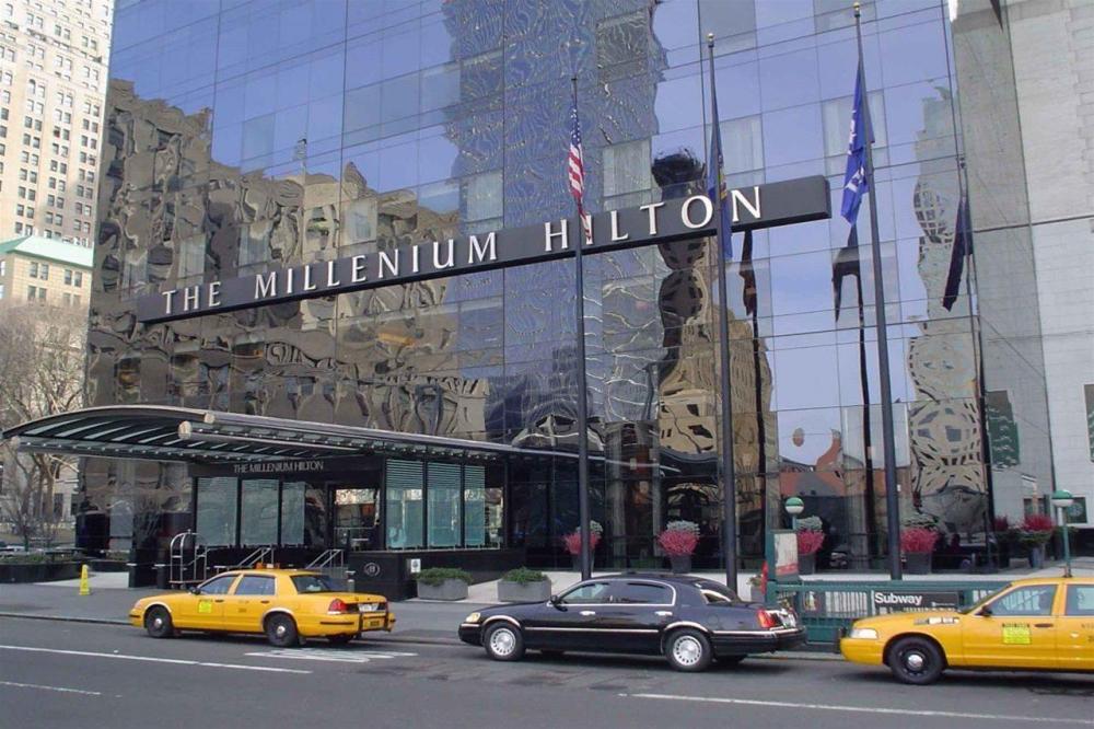 Millennium Hilton Hotel en el centro de la ciudad