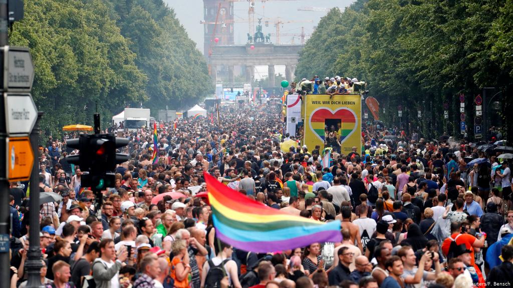 Orgullo Gay y desfile en Christopher Street
