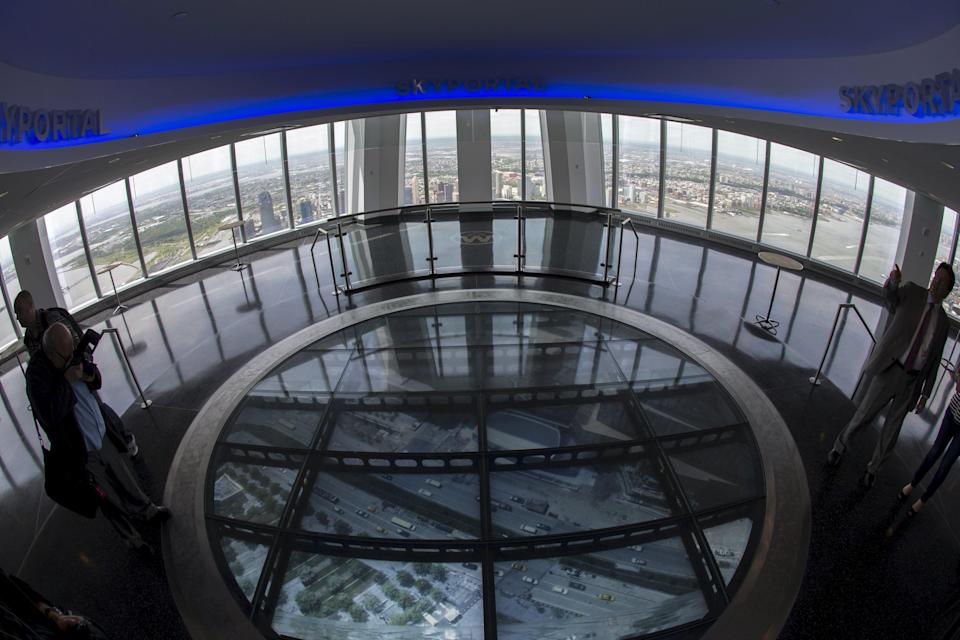 Observatorio One World: Reseña 5 Sky-Porta