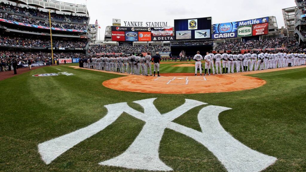 Cosas que hacer en Nueva York en agosto 20 partido de béisbol en Nueva York
