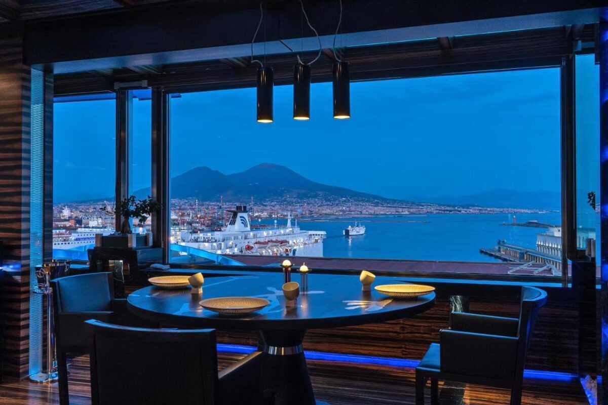 Donde alojarse en Naples: Los mejores Hoteles 14