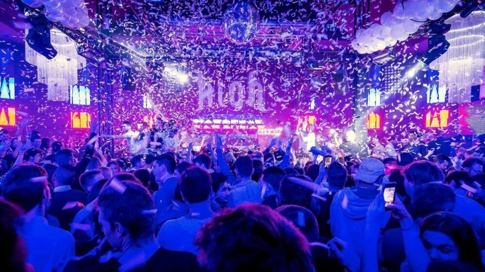 Bonita vida nocturna 4 High Club