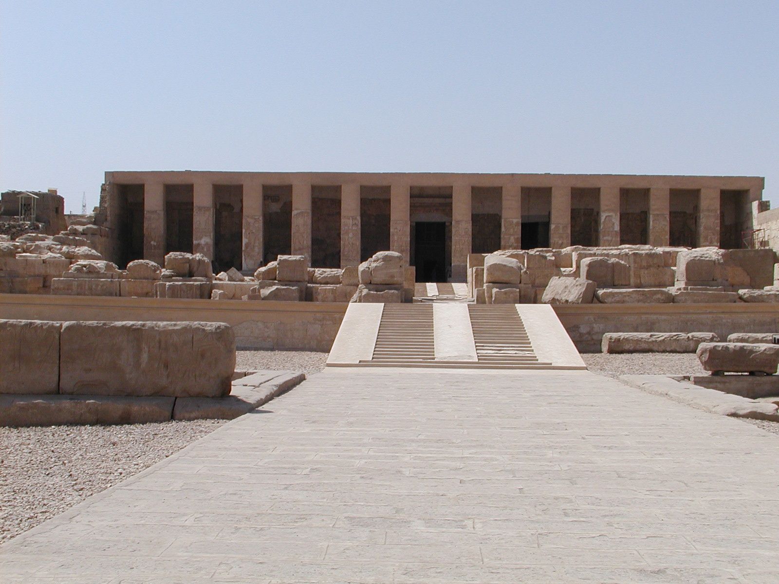 10 Templos del Antiguo Egipto más impresionantes 8