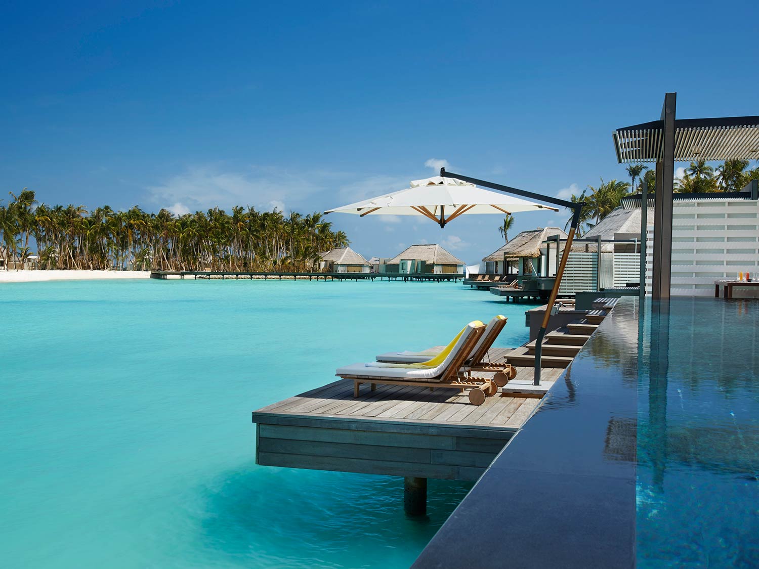 Los mejores bungalows sobre el agua en las Maldivas 6
