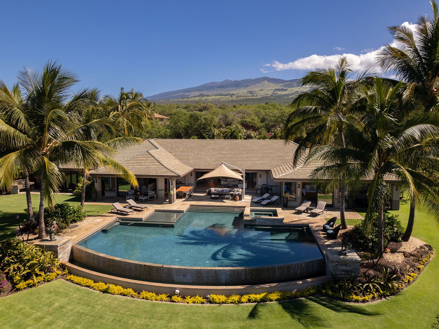 Mire esta rara y fenomenal propiedad de $22.5 millones en Maui 1