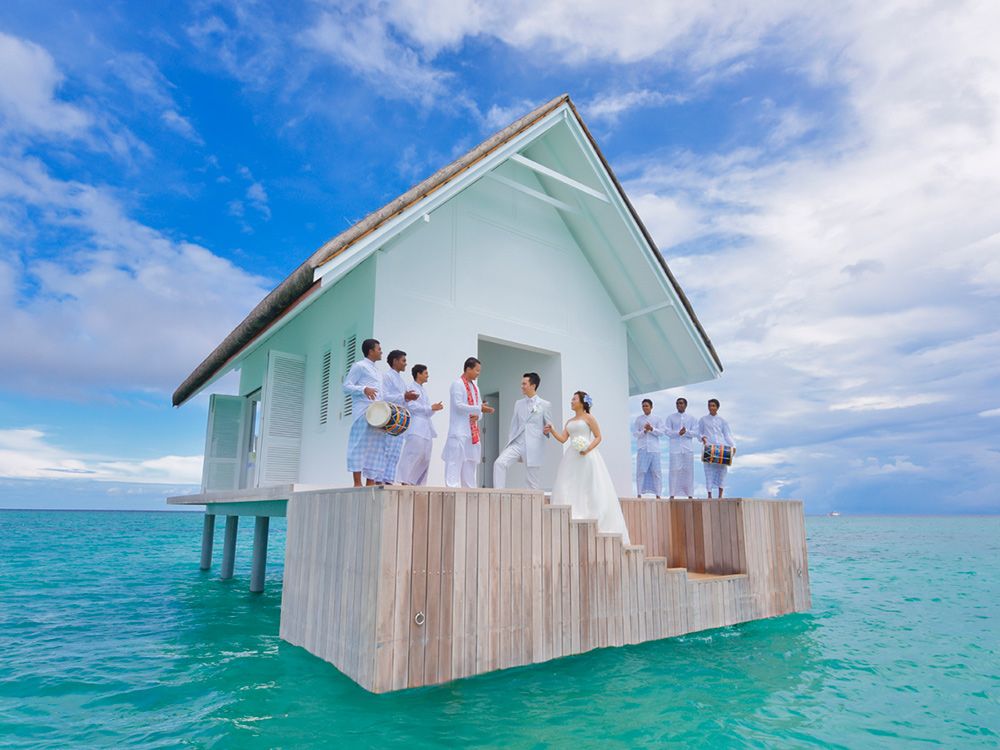 Las 6 mejores capillas para bodas sobre el agua 3
