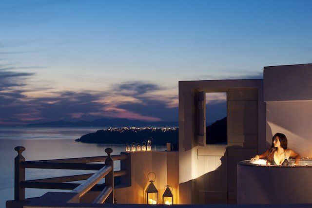 Luna de miel en Santorini: resorts y consejos 12