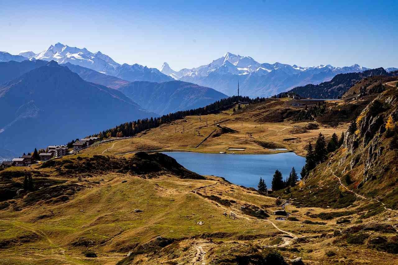 Viajes en solitario de Suiza con $ 1000: Guía de viaje de mochilero 1