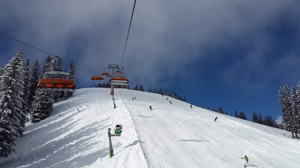 10 Mejores estaciones de esquí de California para visitar 11