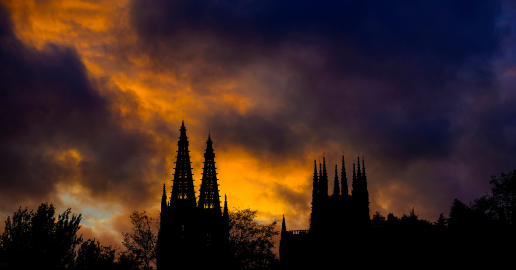 Catedral de Burgos: Una joya gótica en el corazón de Europa 7