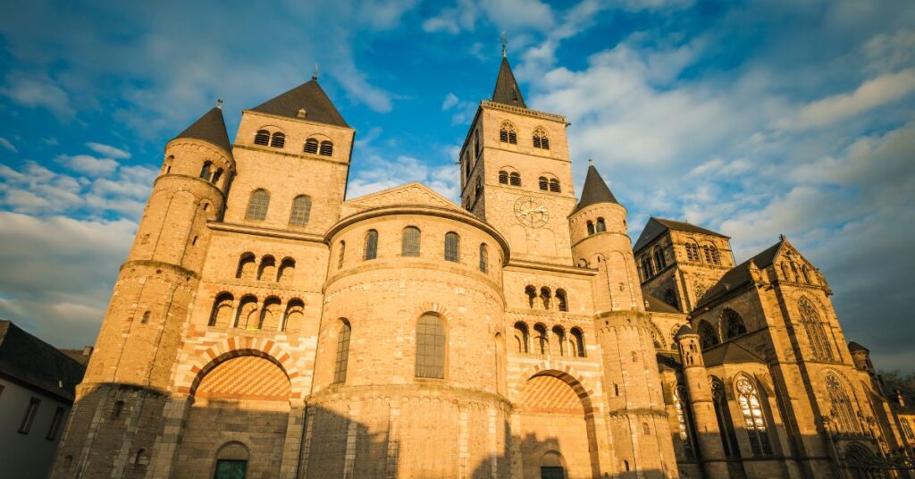 Catedral de Tréveris (340): Una joya arquitectónica 6