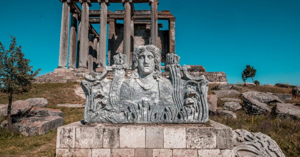 Lo imprescindible en el Templo de Zeus en Aizanoi: Historia y arquitectura 3
