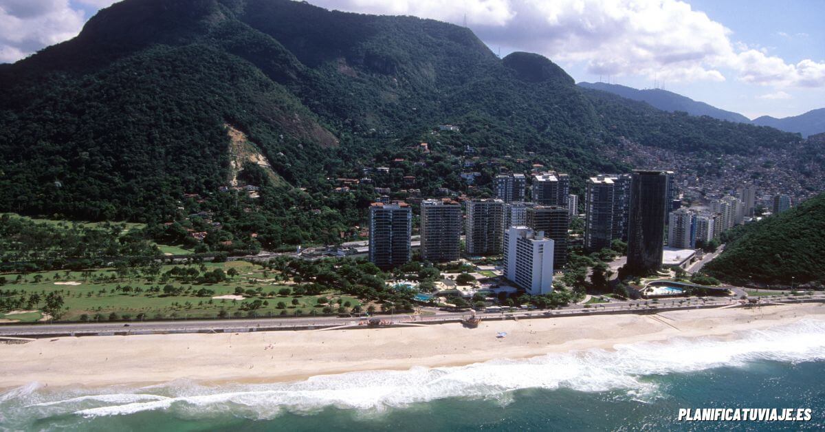 Qué ver en las playas de Copacabana 7