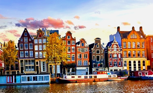 Como moverse por Ámsterdam: Taxi, Uber, Autobús, Tren 12