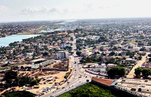 Dinero y franquicias en Togo