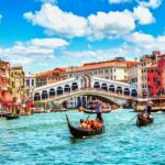 Vida nocturna en Venecia: Mejores Bares y Discotecas